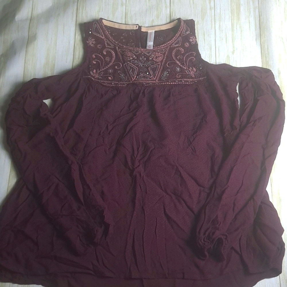Junior Off Shoulder Lace Top
